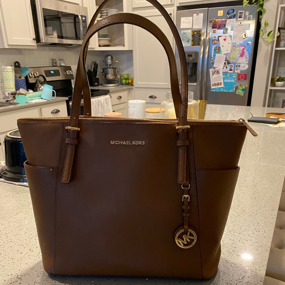 Michael Kors Jet Set Leather Tote